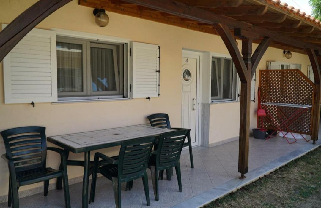 Ammos Kalamitsi Apartment Bagian luar foto